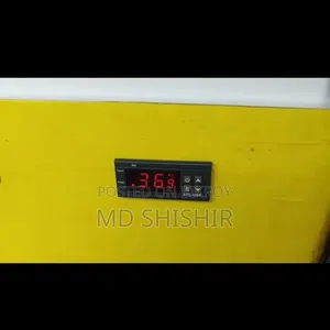ডিম থেকে বাচ্চা ফোটানোর মেসিন। নতুন / পুরাতন সকল মেসিন পাওয়া যায়।