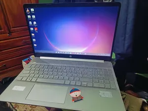 New Laptop HP 15S 8GB Intel Core i5 HDD+SSD 512GB