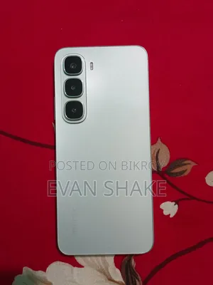 ইনফিনিক্স হট ৬০আই ১২৮ জিবি সিলভার