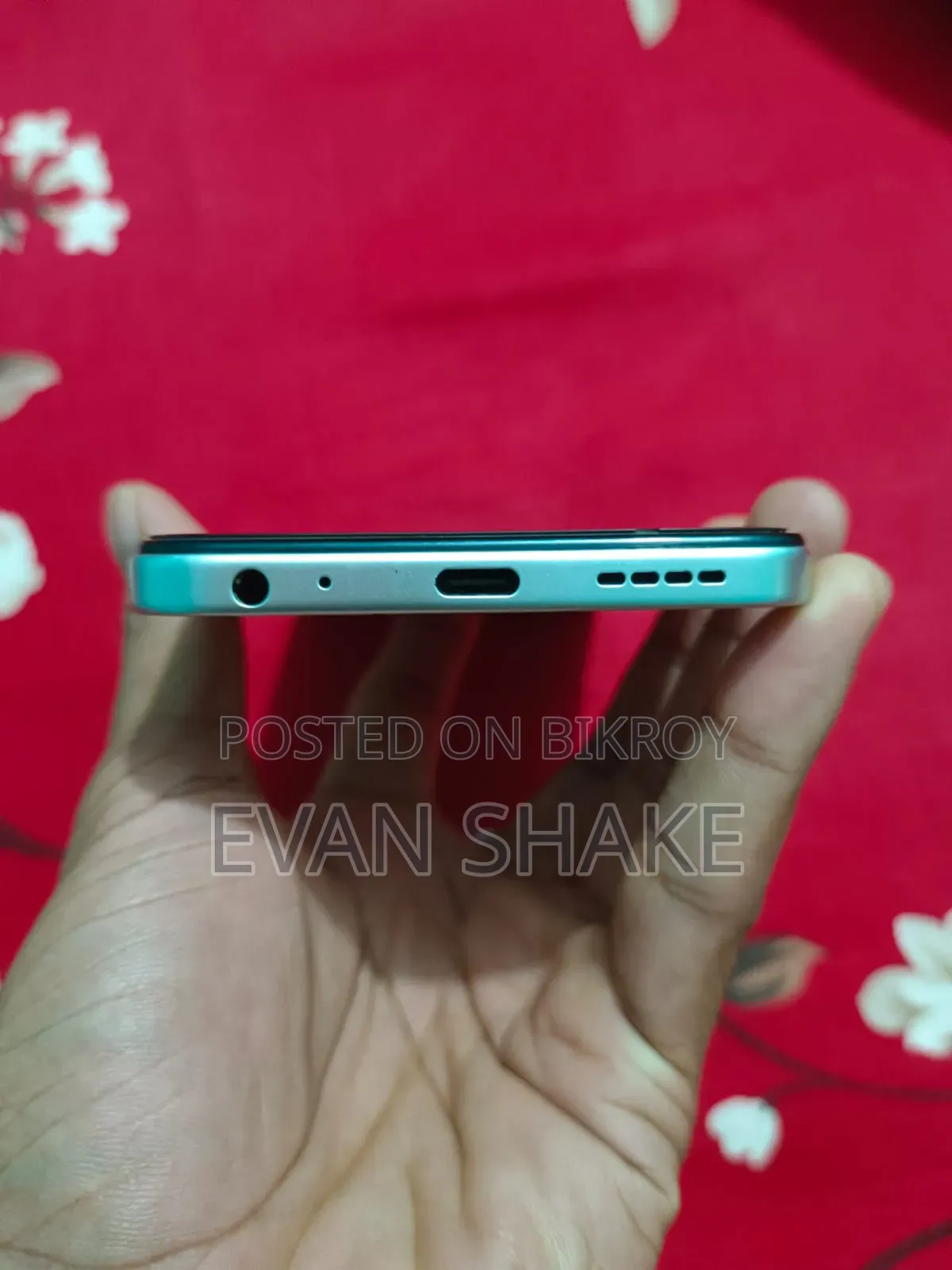 ইনফিনিক্স হট ৬০আই ১২৮ জিবি সিলভার