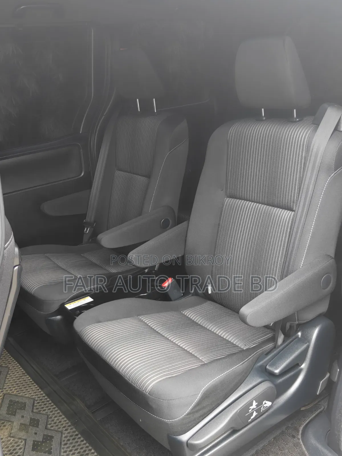 Toyota HiAce 2019 Black