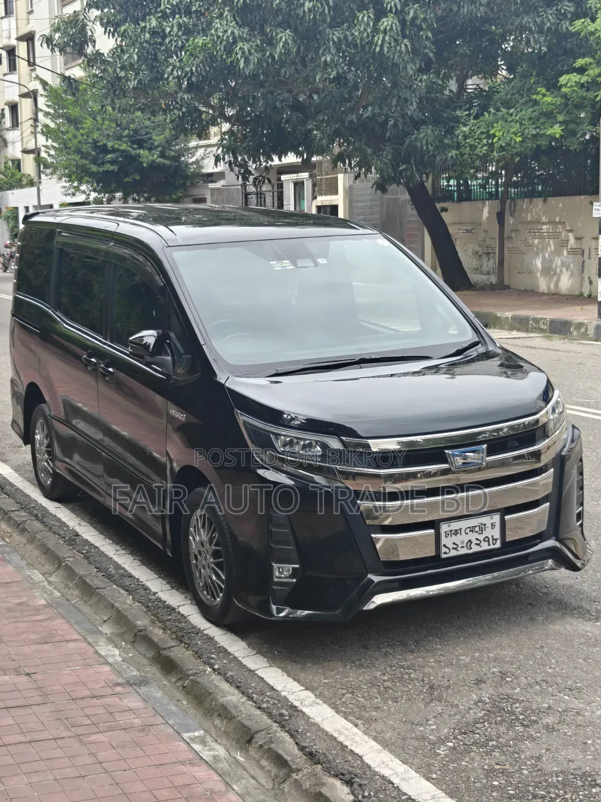 Toyota HiAce 2019 Black