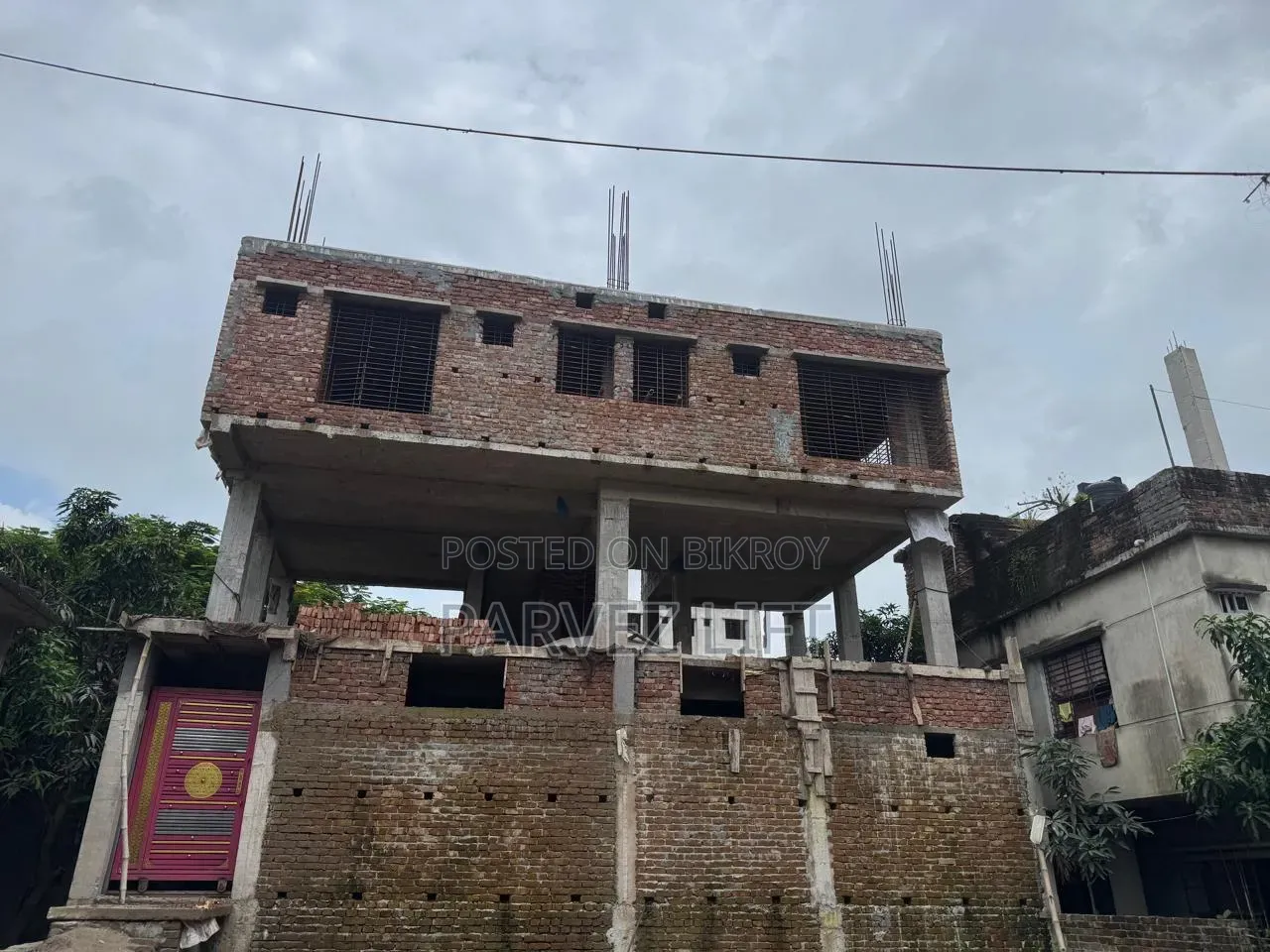 যাত্রাবাড়ীর আনোয়ারা মঞ্জিলে ৩ বেডরুমের অ্যাপার্টমেন্ট বিক্রয়ের জন্য