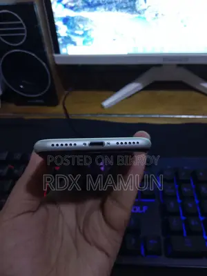 Apple iPhone SE (2020) 64 GB White
