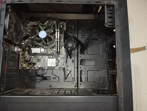 Desktop Computer Asus 8GB Intel Core i3 SSD 140GB
