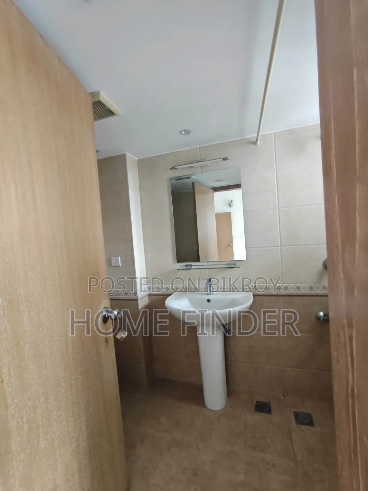 Furnished 3-Bedroom Apartment in Gulshan for rent