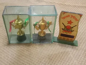 These are brand new trophies, please contact me if you want to take them