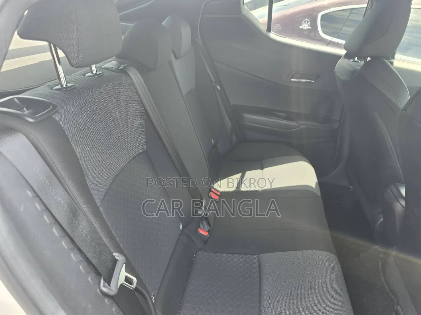 Toyota C-HR 2021 Pearl
