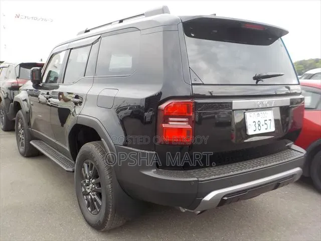 Toyota Land Cruiser 2022 Black