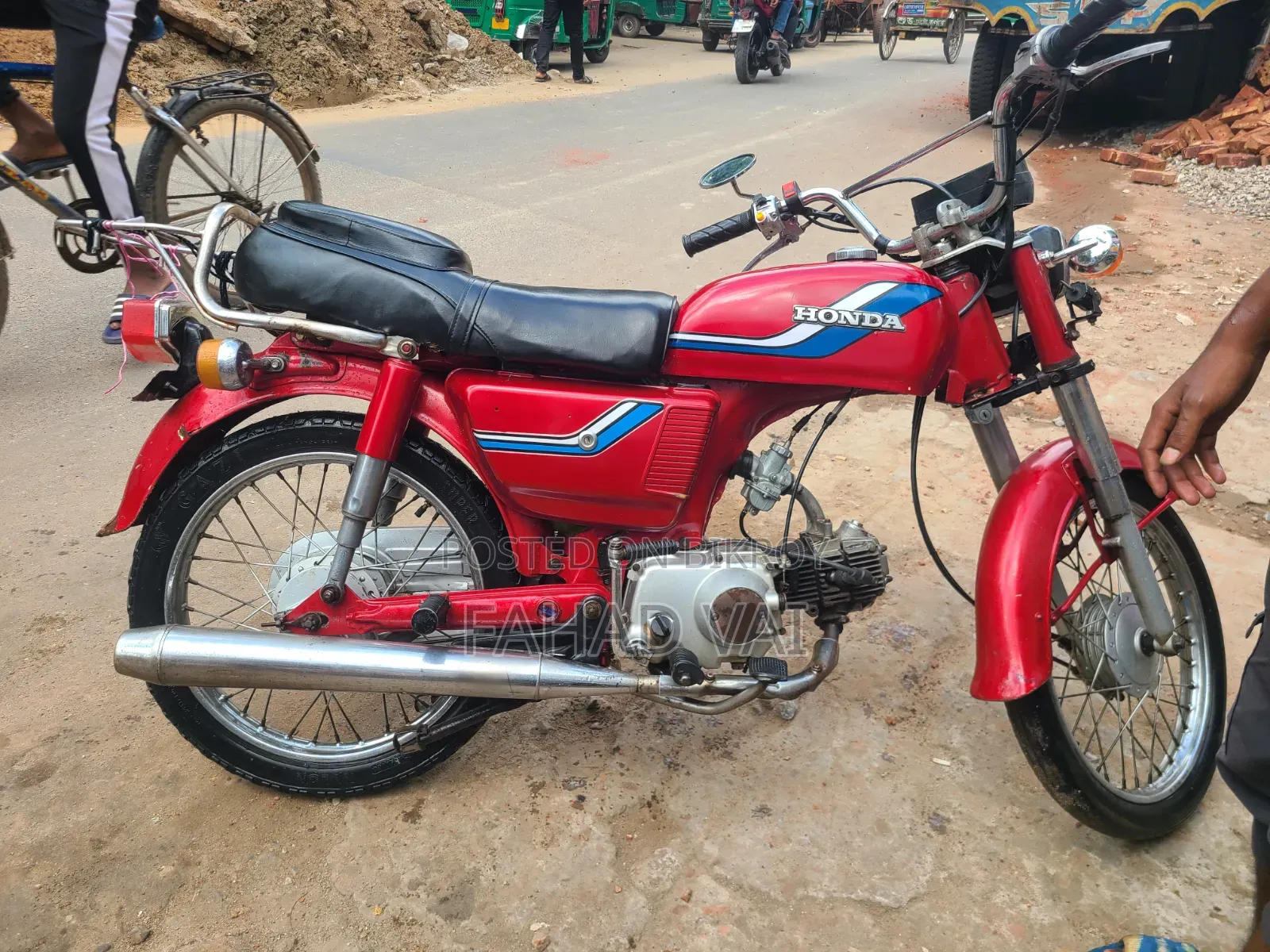 হোন্ডা টুডে ১৯৯৫ লাল