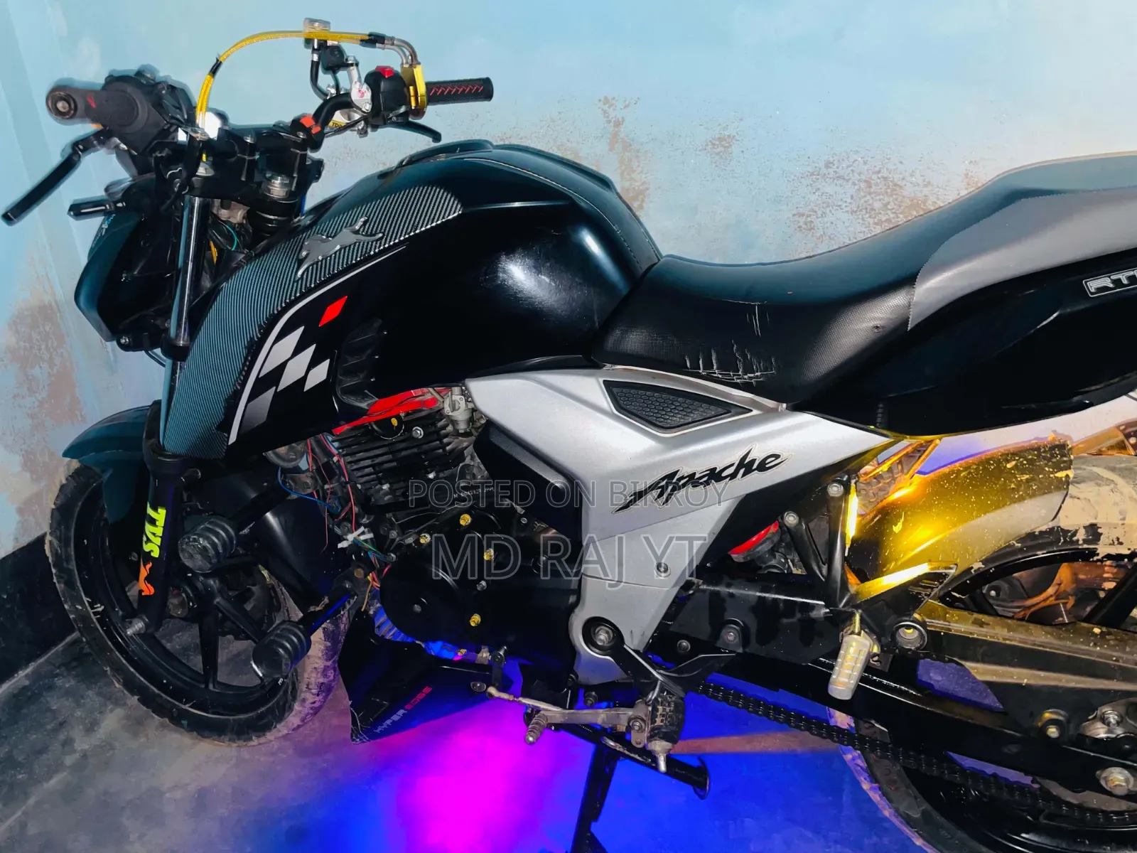New TVS Apache 160 4V 2021 Black