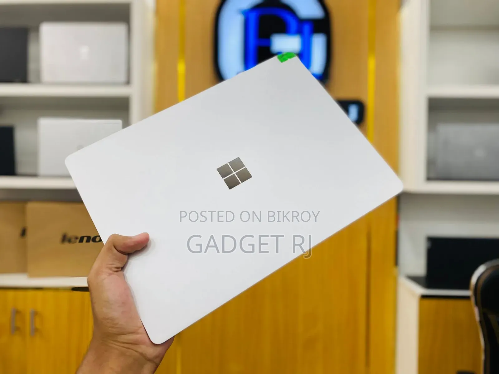Laptop Microsoft Surface Go 16GB Intel Core i5 SSD 256GB