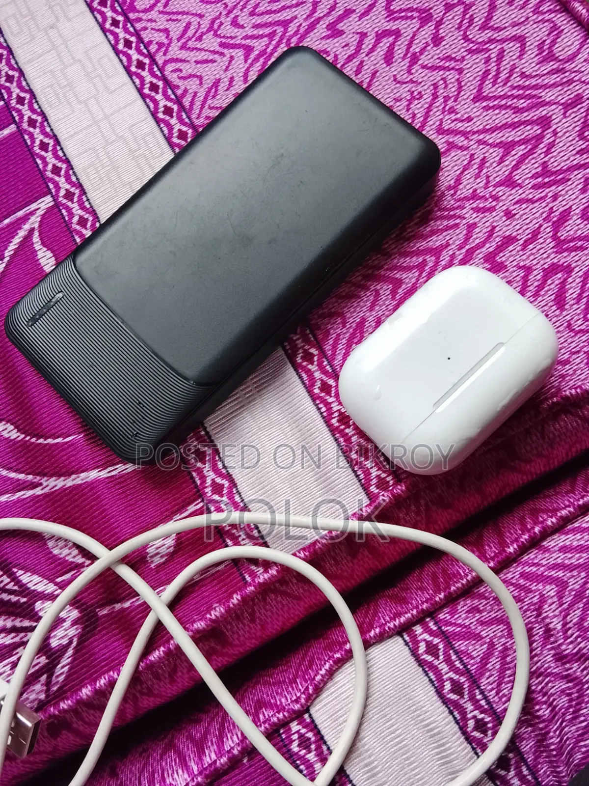 পাওয়ার ব্যাংক, এয়ারবাডস