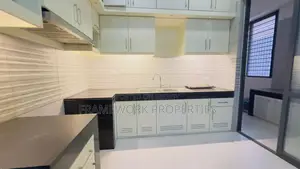 Furnished 4-bedroom Apartment in Dhaka, Gulshan for rent
