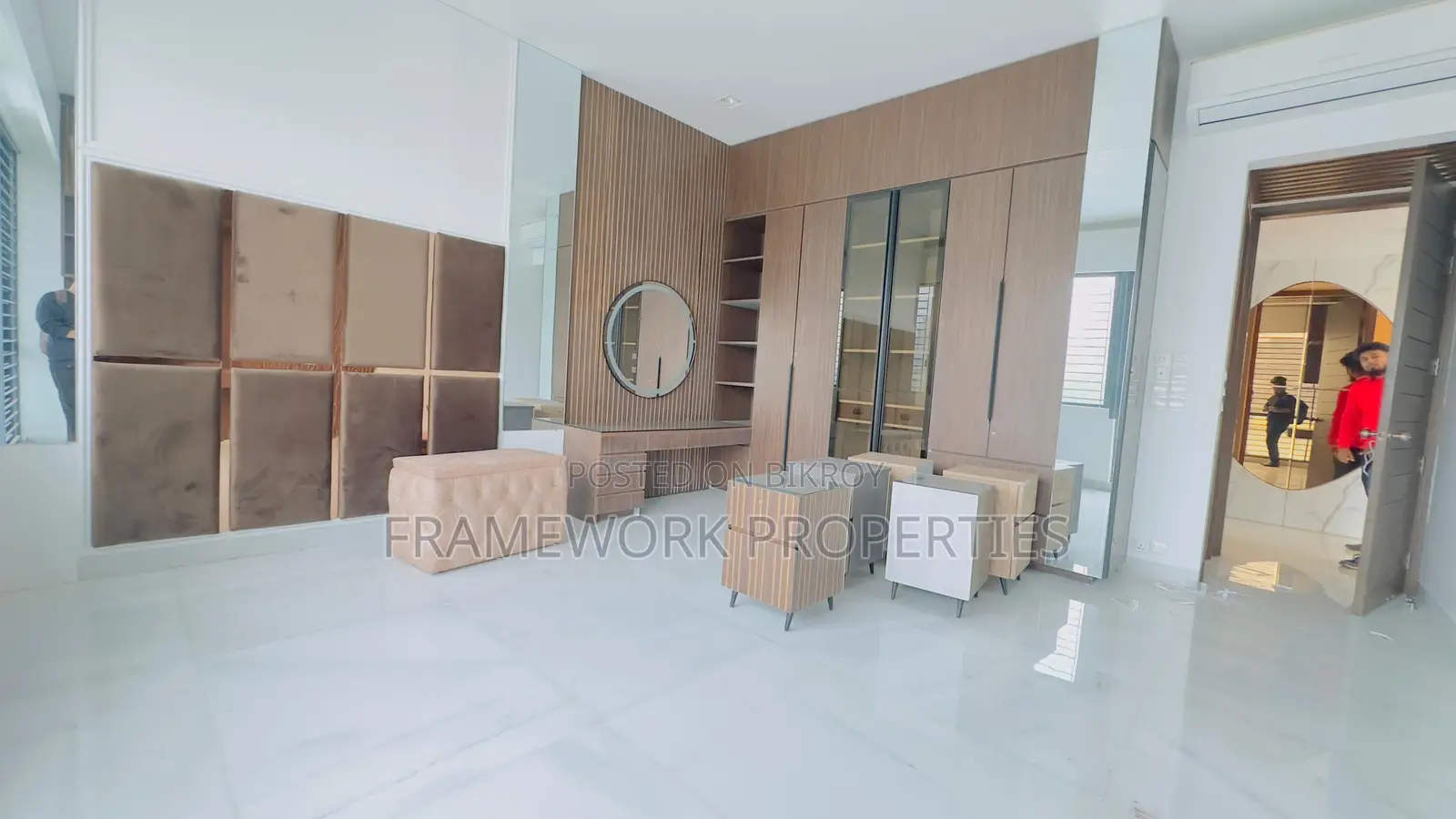 Furnished 4-bedroom Apartment in Dhaka, Gulshan for rent