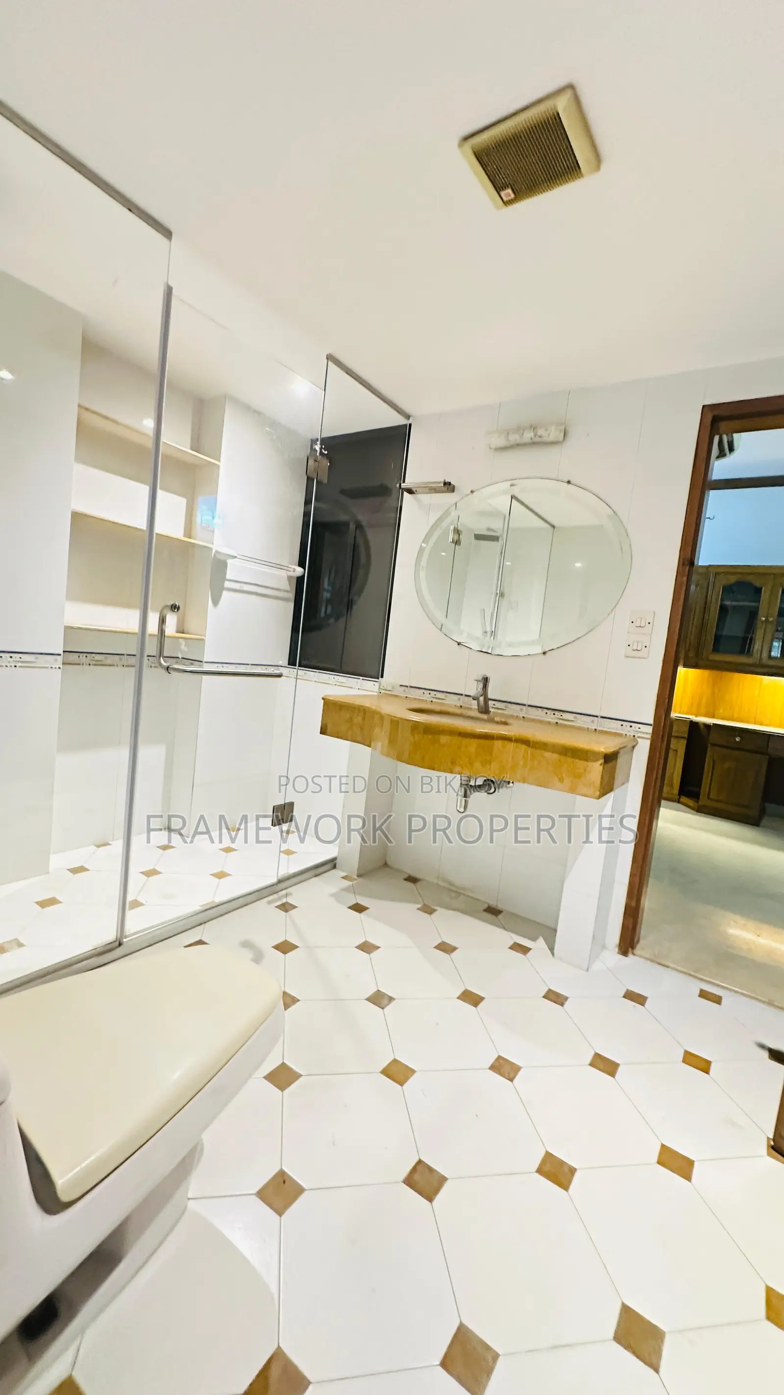 Furnished 4-bedroom Apartment in Dhaka, Gulshan for rent