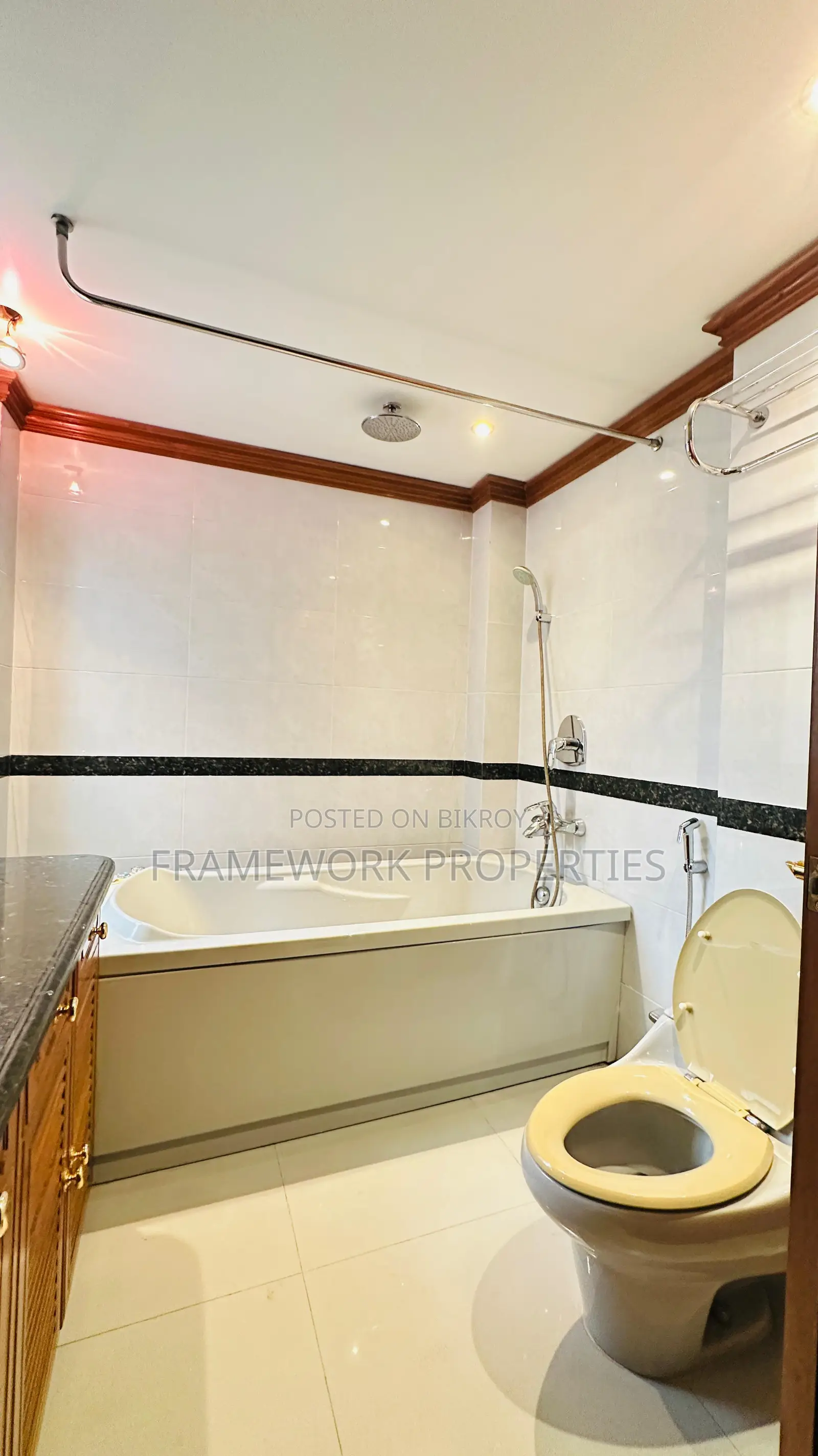 Furnished 4-bedroom Apartment in Dhaka, Gulshan for rent