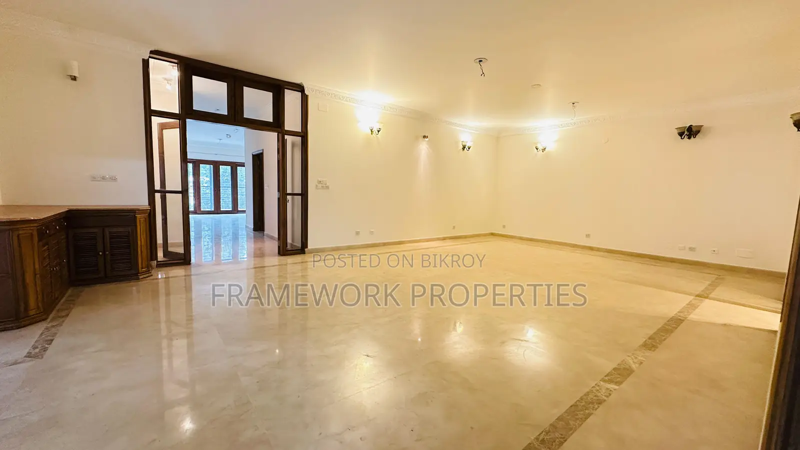 Furnished 4-bedroom Apartment in Dhaka, Gulshan for rent