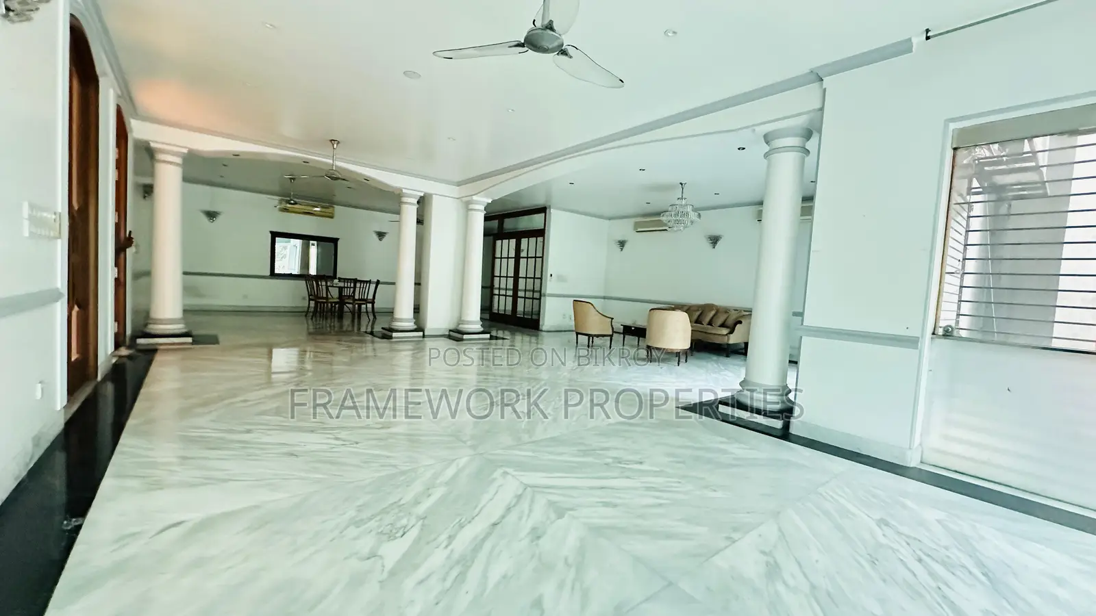 Furnished 4-bedroom Apartment in Dhaka, Gulshan for rent