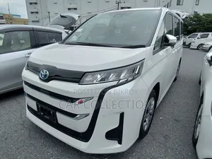 Toyota Noah 2022 Pearl