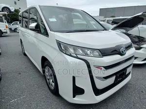 Toyota Noah 2022 Pearl