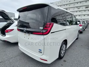 Toyota Noah 2022 Pearl