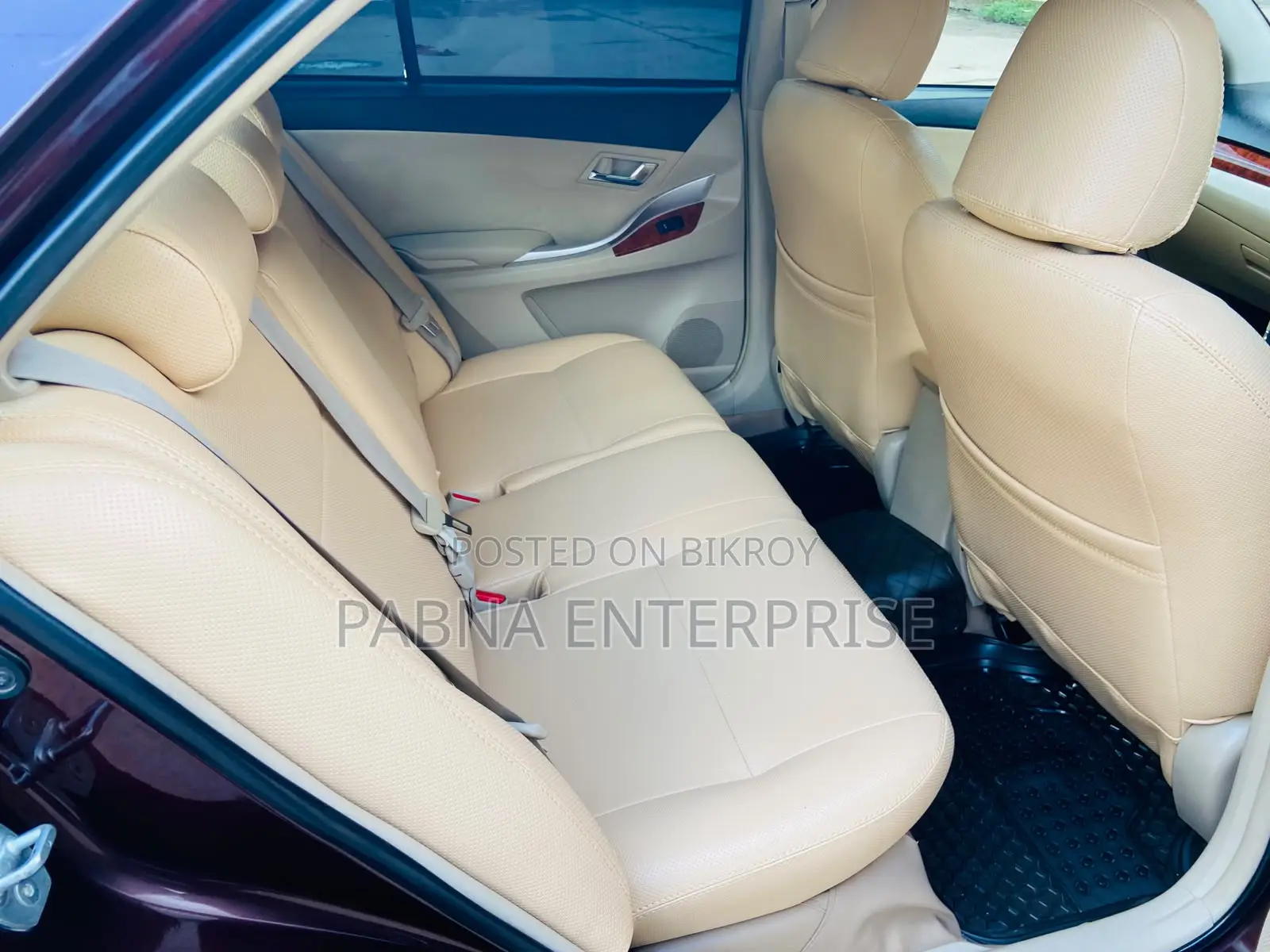 Toyota Premio 2014 Maroon