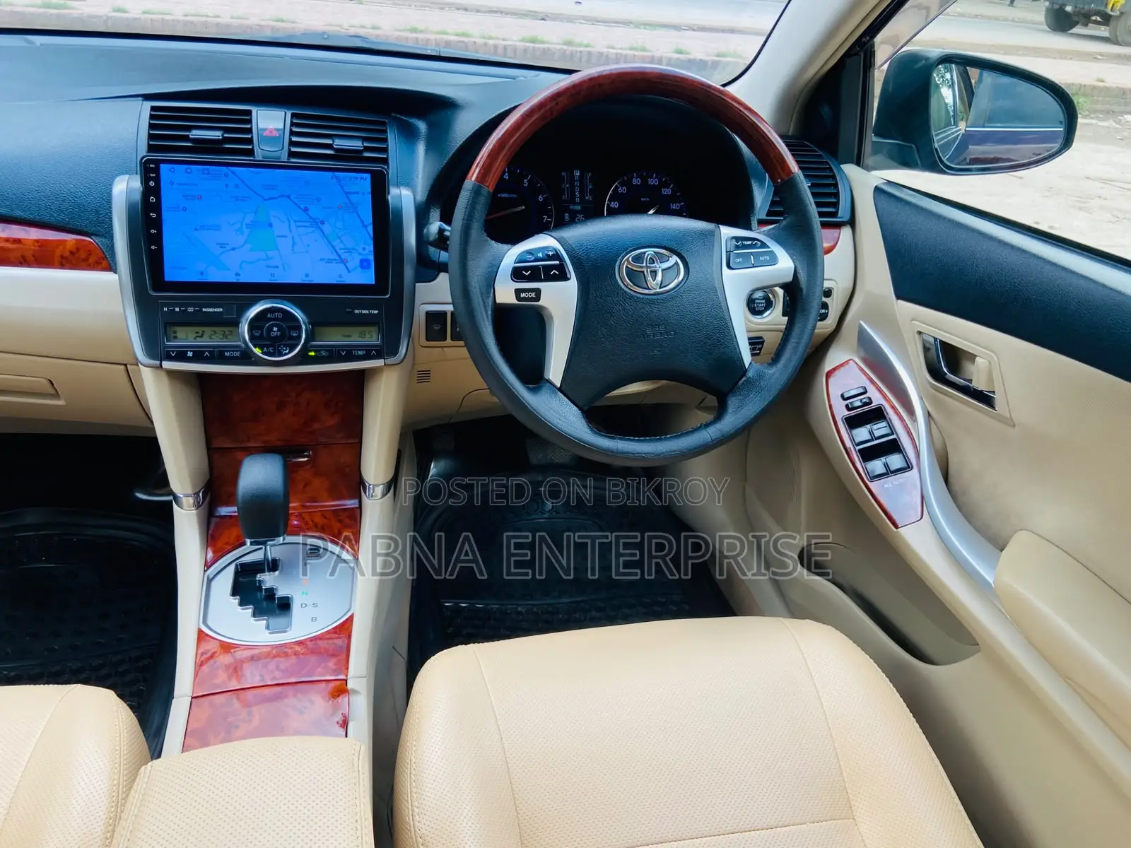 Toyota Premio 2014 Maroon