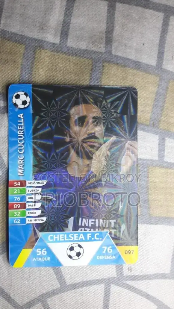 These are official Panini football player star cards brought from abroad.