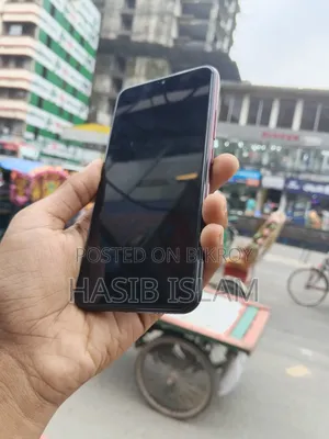 Vivo Y11 32 GB Purple