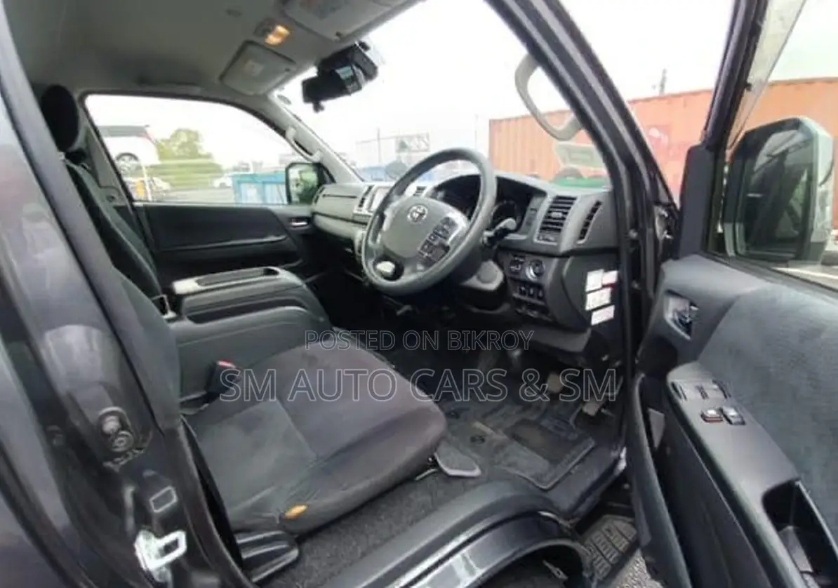 Toyota HiAce 2020 Grey