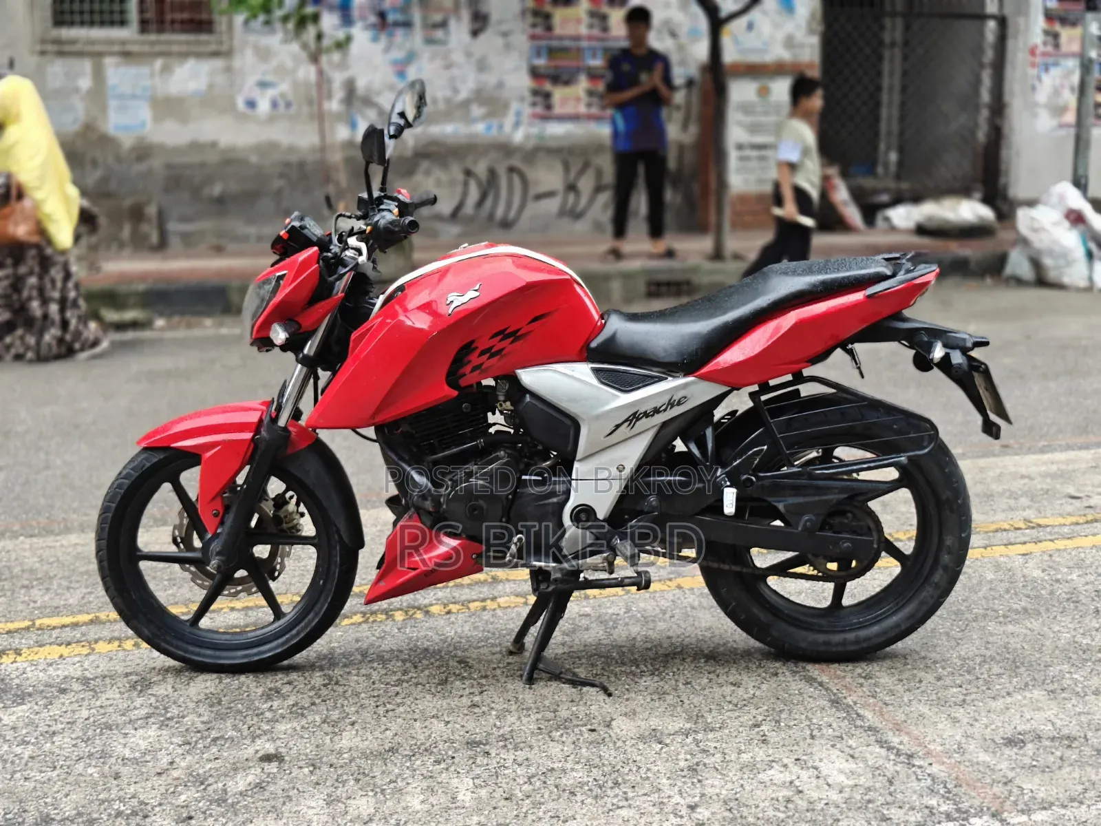 TVS Apache 160 4V 2019 Red
