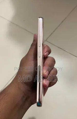 স্যামসাং গ্যালাক্সি এস২২ ৫জি ২৫৬ জিবি সাদা