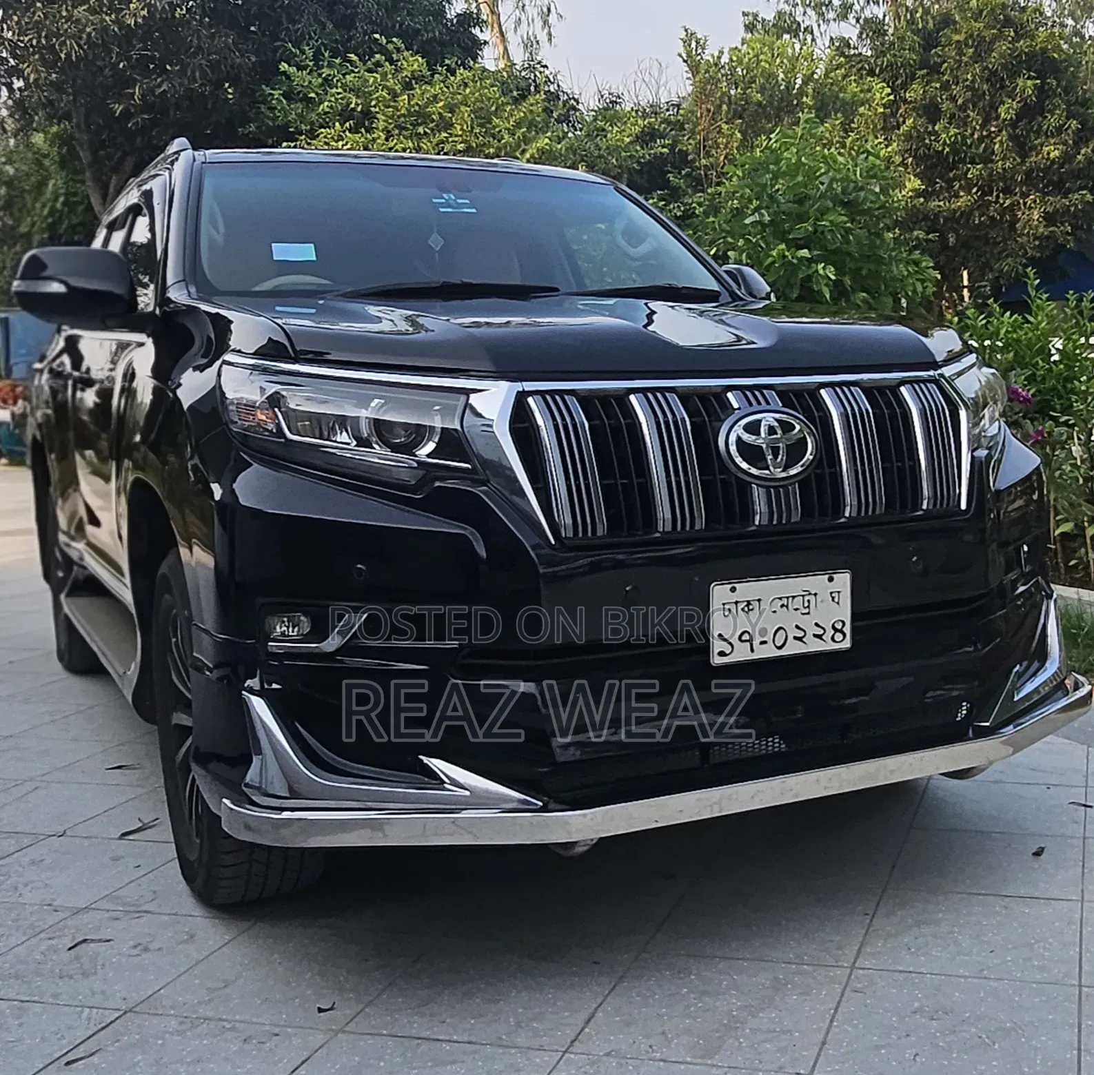 টয়োটা ল্যান্ড ক্রুজার প্রাডো ২০১২ কালো