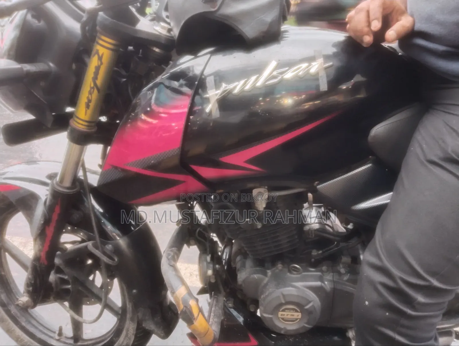Bajaj Pulsar 150 2021 Red