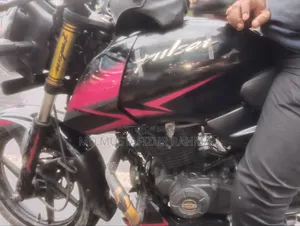 Bajaj Pulsar 150 2021 Red