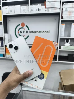 টেকনো স্পার্ক ৪০সি ১২৮ জিবি হোয়াইট