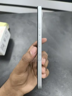 Tecno Spark 40C 128 GB White
