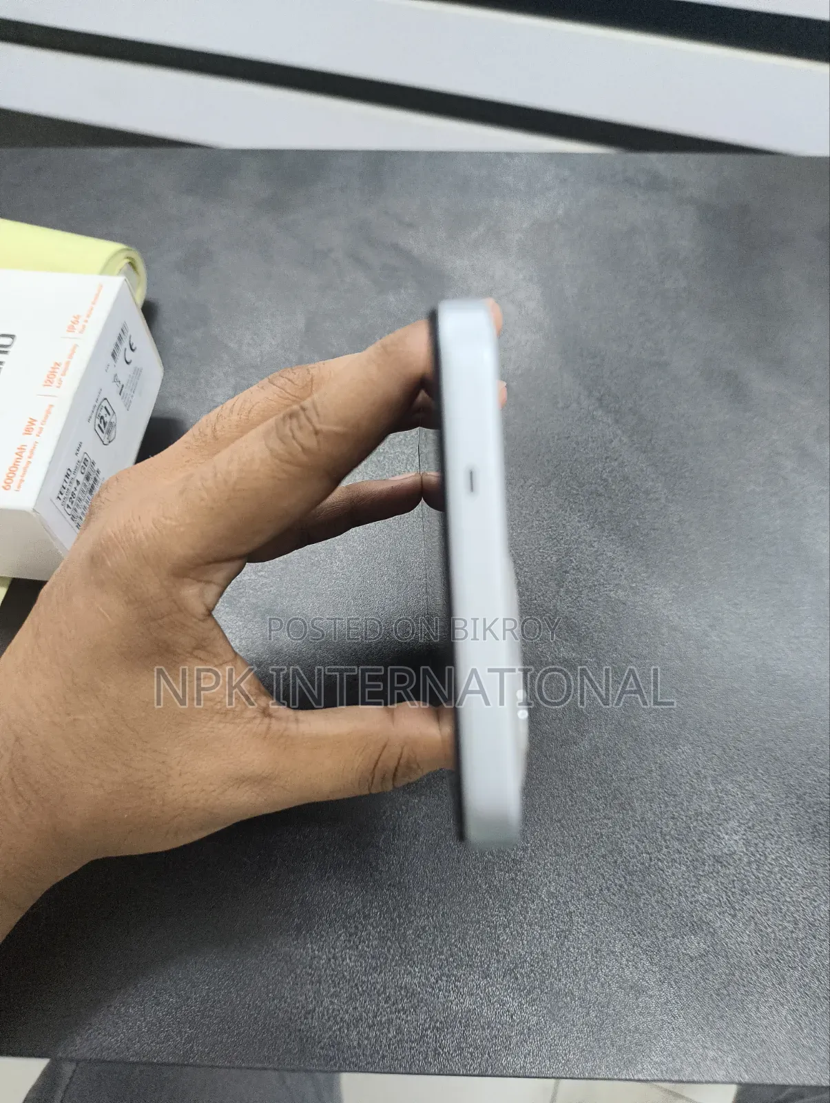 Tecno Spark 40C 128 GB White