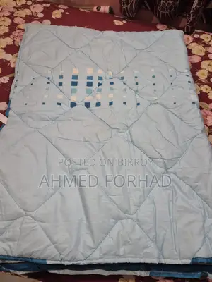 প্রিমিয়াম কোয়ালিটির কমফোর্টার/লেপ