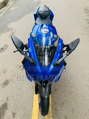 Yamaha R1 2022 Blue
