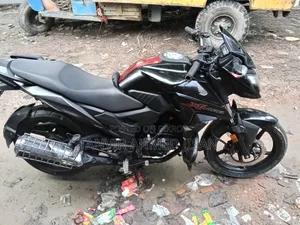 হোন্ডা এক্স-ব্লেড ১৬০ ২০২০ ব্ল্যাক
