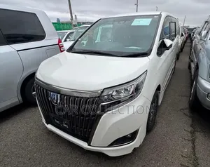 Toyota Esquire 2021 Pearl