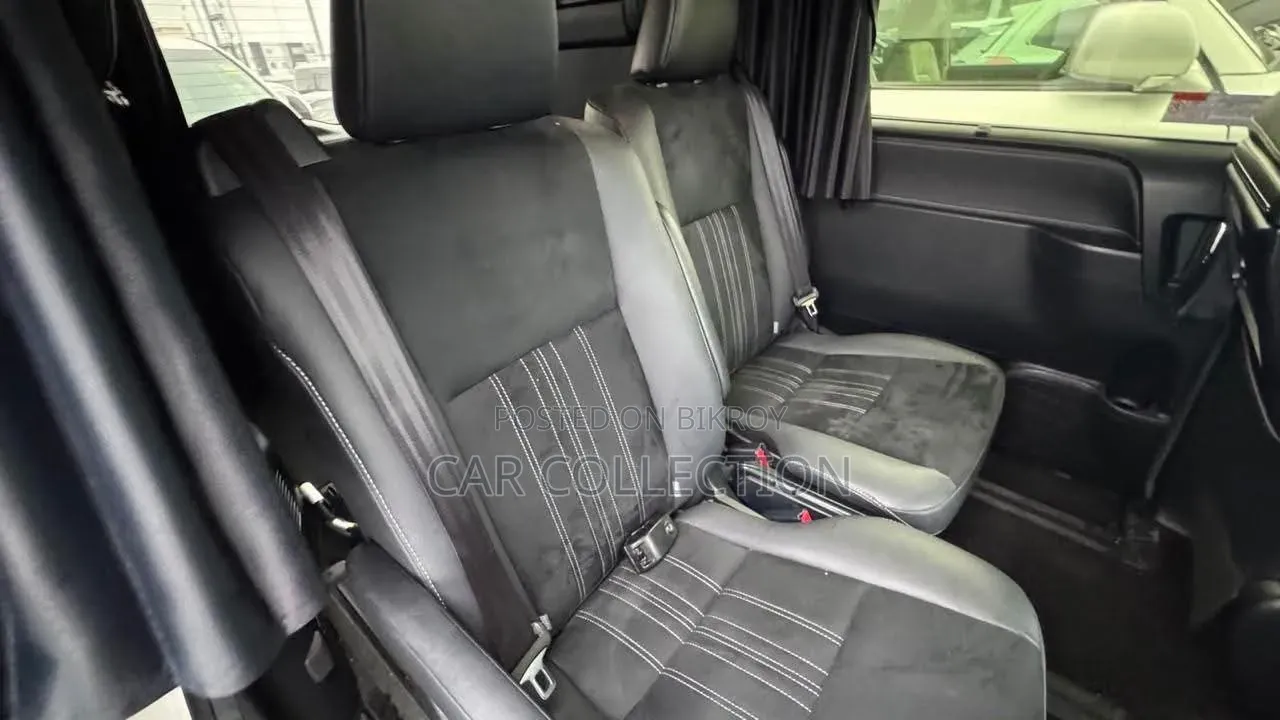 Toyota Esquire 2021 Pearl