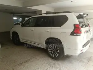 Toyota Land Cruiser Prado 4.0 Petrol TX-L 2022 Pearl