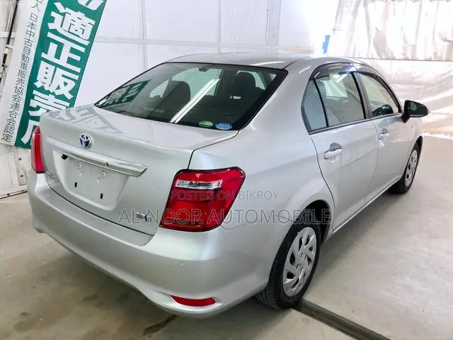 টয়োটা এক্সিও ২০২১ রূপালী