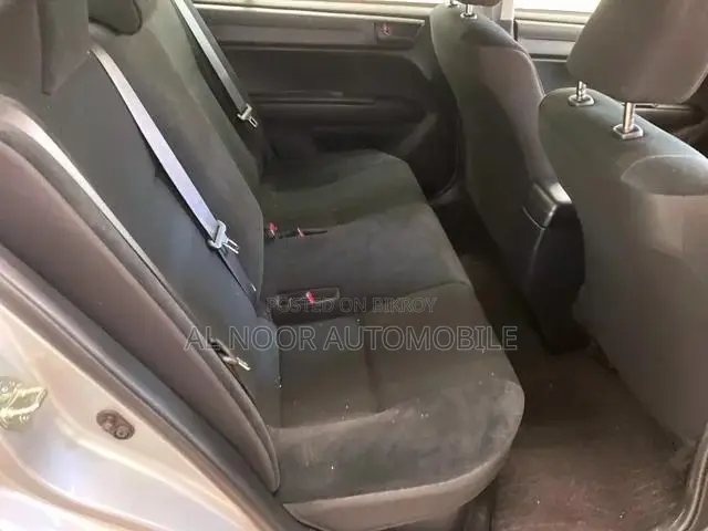 টয়োটা এক্সিও ২০২১ রূপালী