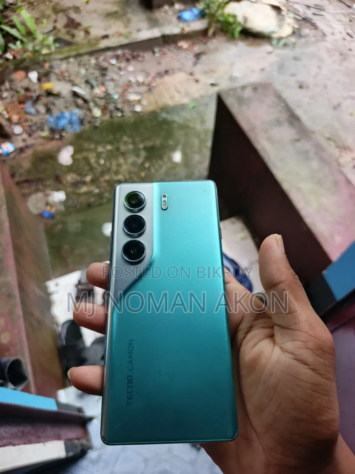 টেকনো ক্যামন ৪০ প্রো ৪জি ২৫৬ জিবি ব্লু