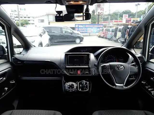 টয়োটা নোয়া ২০২১ পার্ল