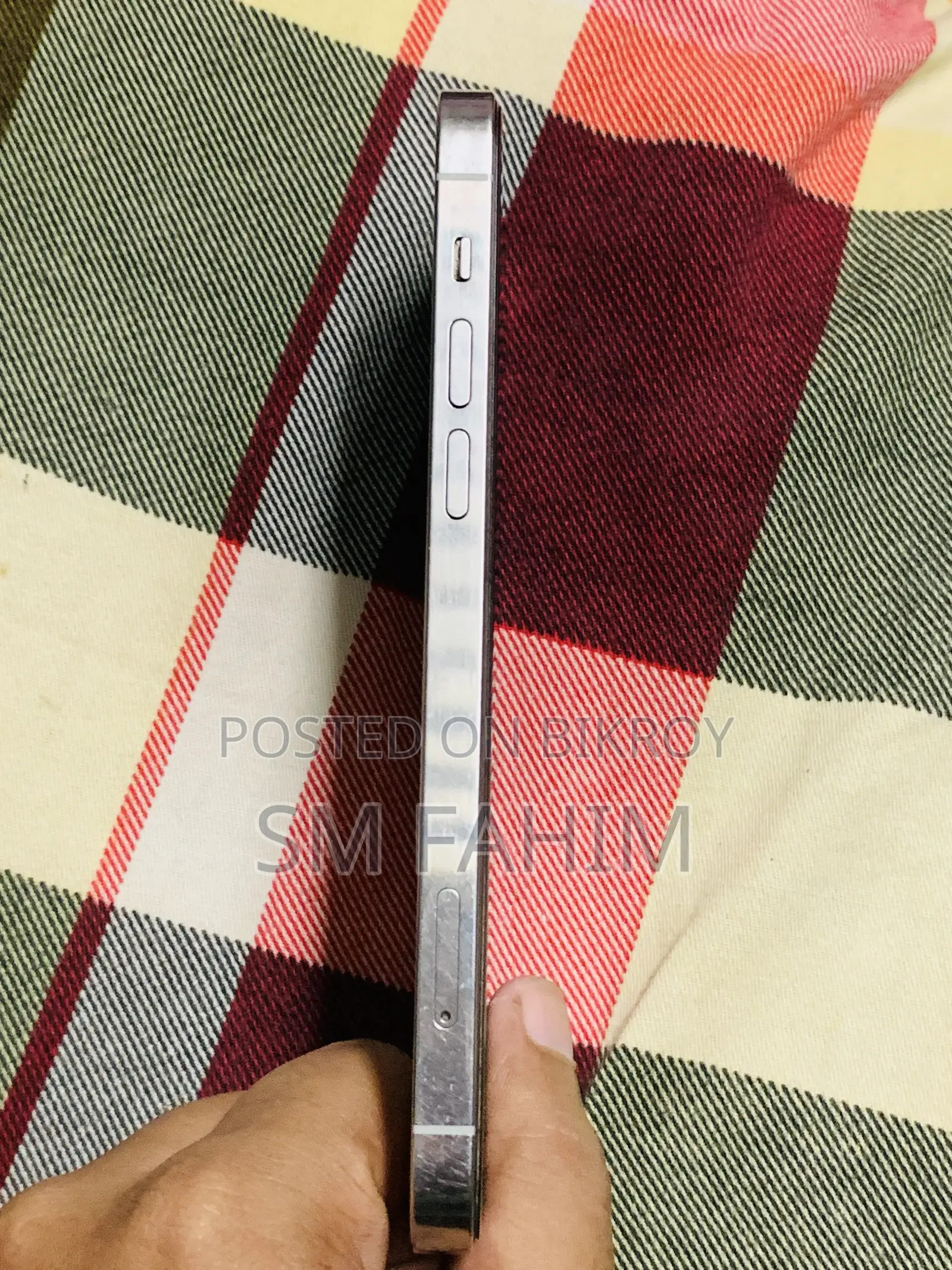 অ্যাপল আইফোন ১২ প্রো ১২৮ জিবি হোয়াইট
